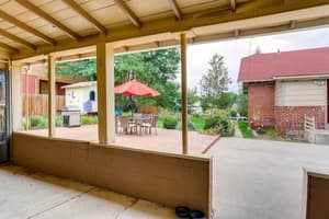 thumbnail: Terrace/patio