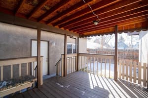 thumbnail: Balcony