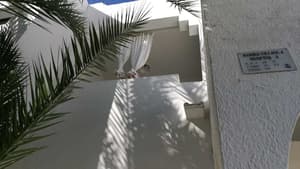 thumbnail: Front of property