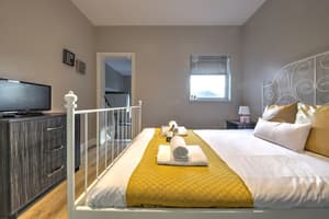 thumbnail: Living area