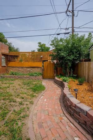 thumbnail: Property grounds