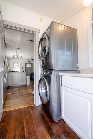thumbnail: Laundry