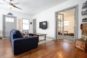 thumbnail: Living room