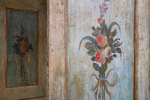thumbnail: Interior detail