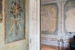thumbnail: Interior detail