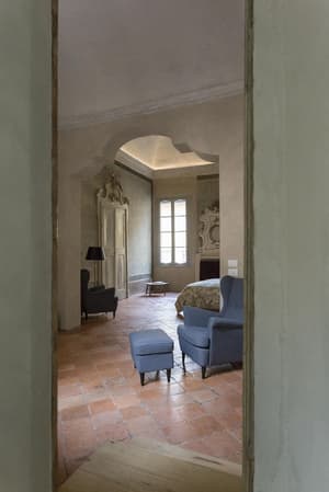 thumbnail: Interior