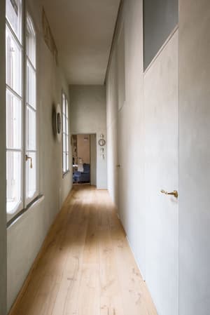thumbnail: Hallway