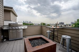 thumbnail: Terrace/patio