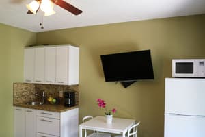 thumbnail: Private kitchenette