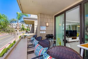 thumbnail: Balcony