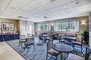 thumbnail: Breakfast area