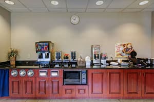 thumbnail: Breakfast area
