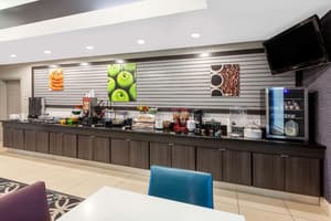 thumbnail: Breakfast area