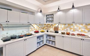 thumbnail: Breakfast area