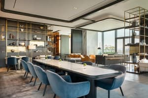 thumbnail: Family dining
