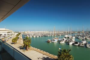 thumbnail: Exterior