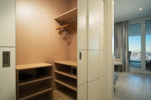 thumbnail: Interior detail