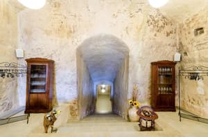 thumbnail: Interior