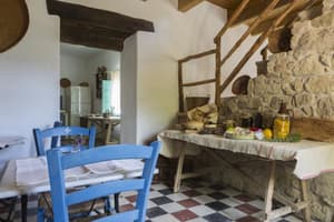 thumbnail: Breakfast area