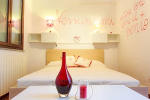 thumbnail: Room amenity