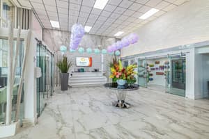 thumbnail: Business center