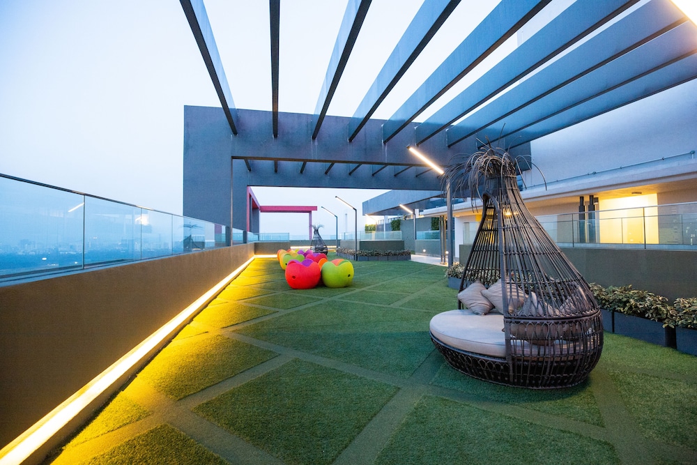 Sundeck