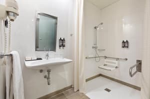 thumbnail: Bathroom