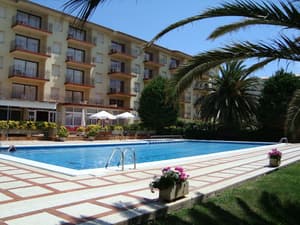 thumbnail: Pool