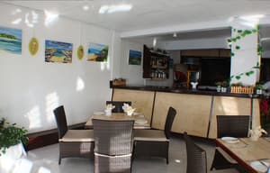 thumbnail: Breakfast area