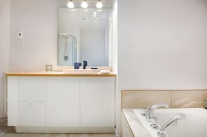 thumbnail: Bathroom amenities