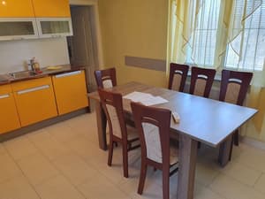 thumbnail: In-room dining