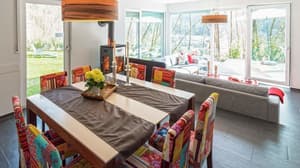 thumbnail: In-room dining