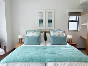 thumbnail: In-room dining