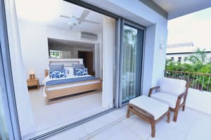 thumbnail: Balcony