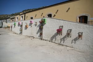 thumbnail: Exterior