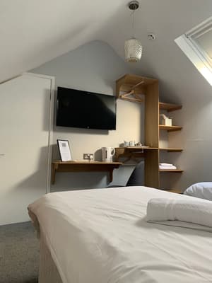 thumbnail: Room
