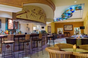 thumbnail: Bar (on property)