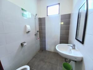 thumbnail: Bathroom