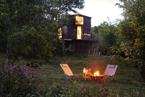 thumbnail: Exterior