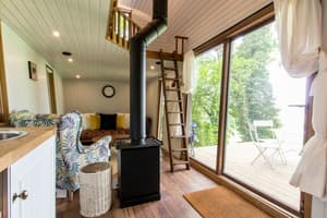 thumbnail: Living room