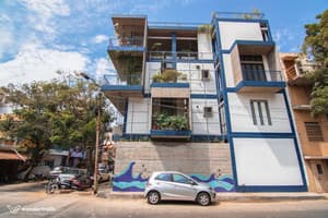 thumbnail: Exterior