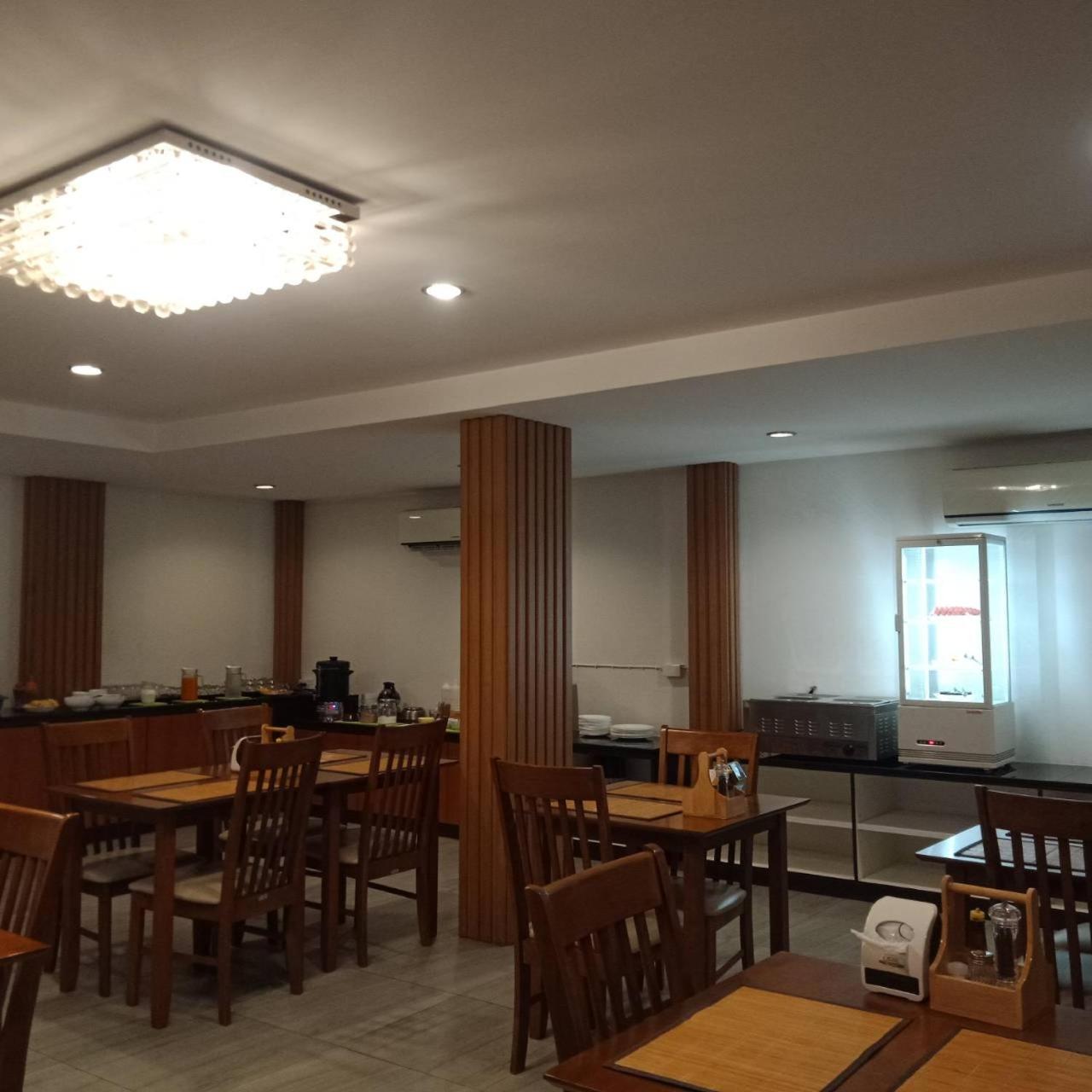 Restaurant-cafeteria