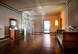 thumbnail: Interior detail