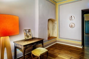 thumbnail: Interior detail