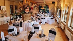 thumbnail: Banquet hall
