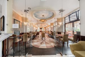 thumbnail: Restaurant