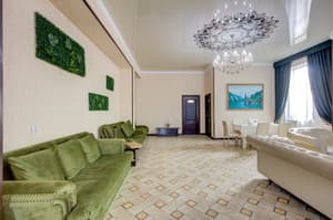 thumbnail: Interior entrance