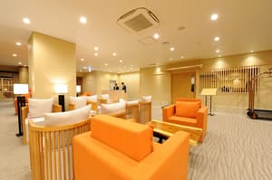 thumbnail: Lobby lounge