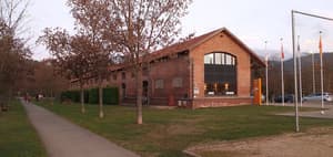thumbnail: Front of property
