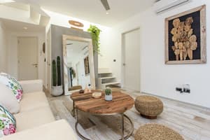 thumbnail: Living area